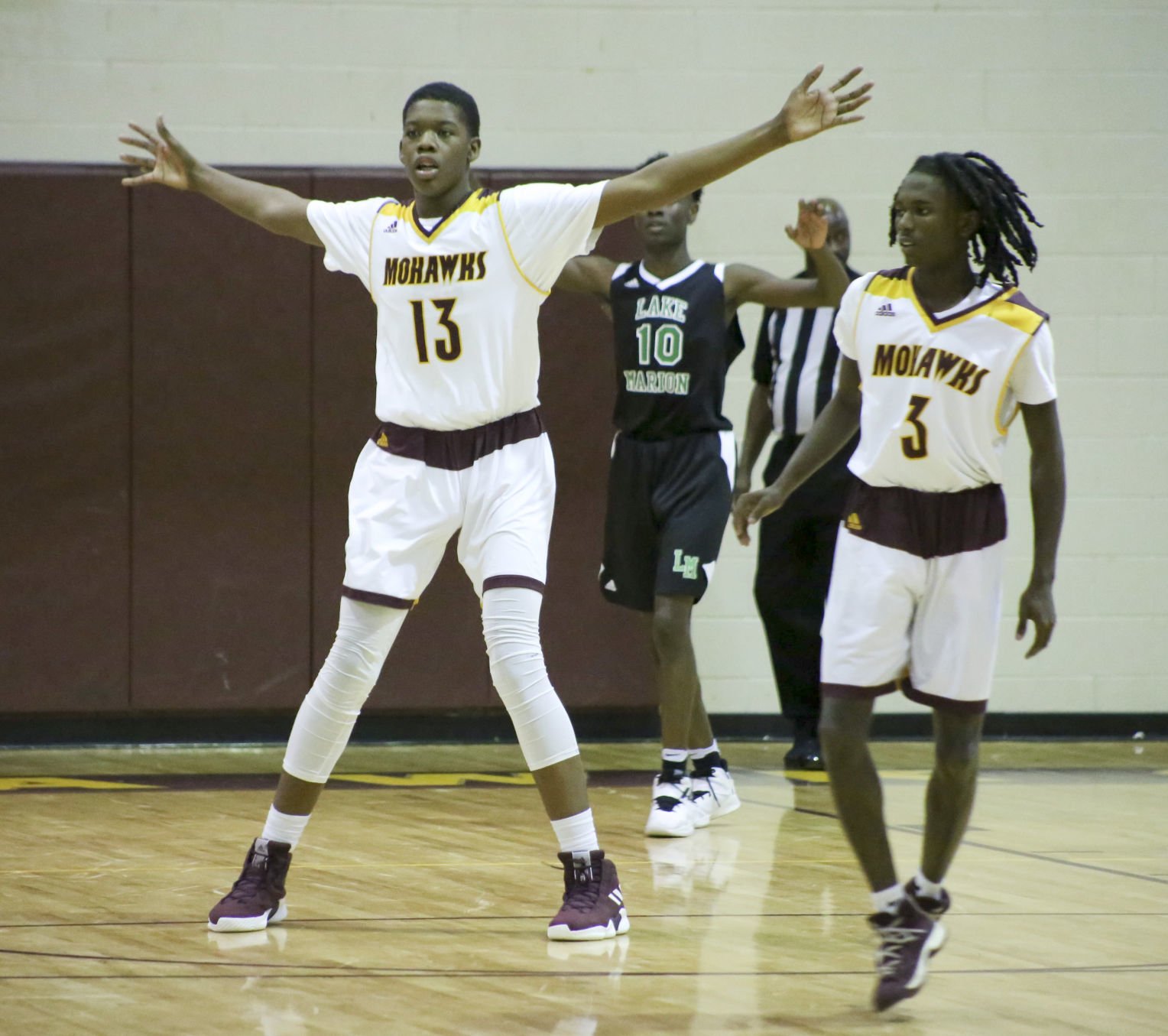 Bethune-Bowman host Lake Marion